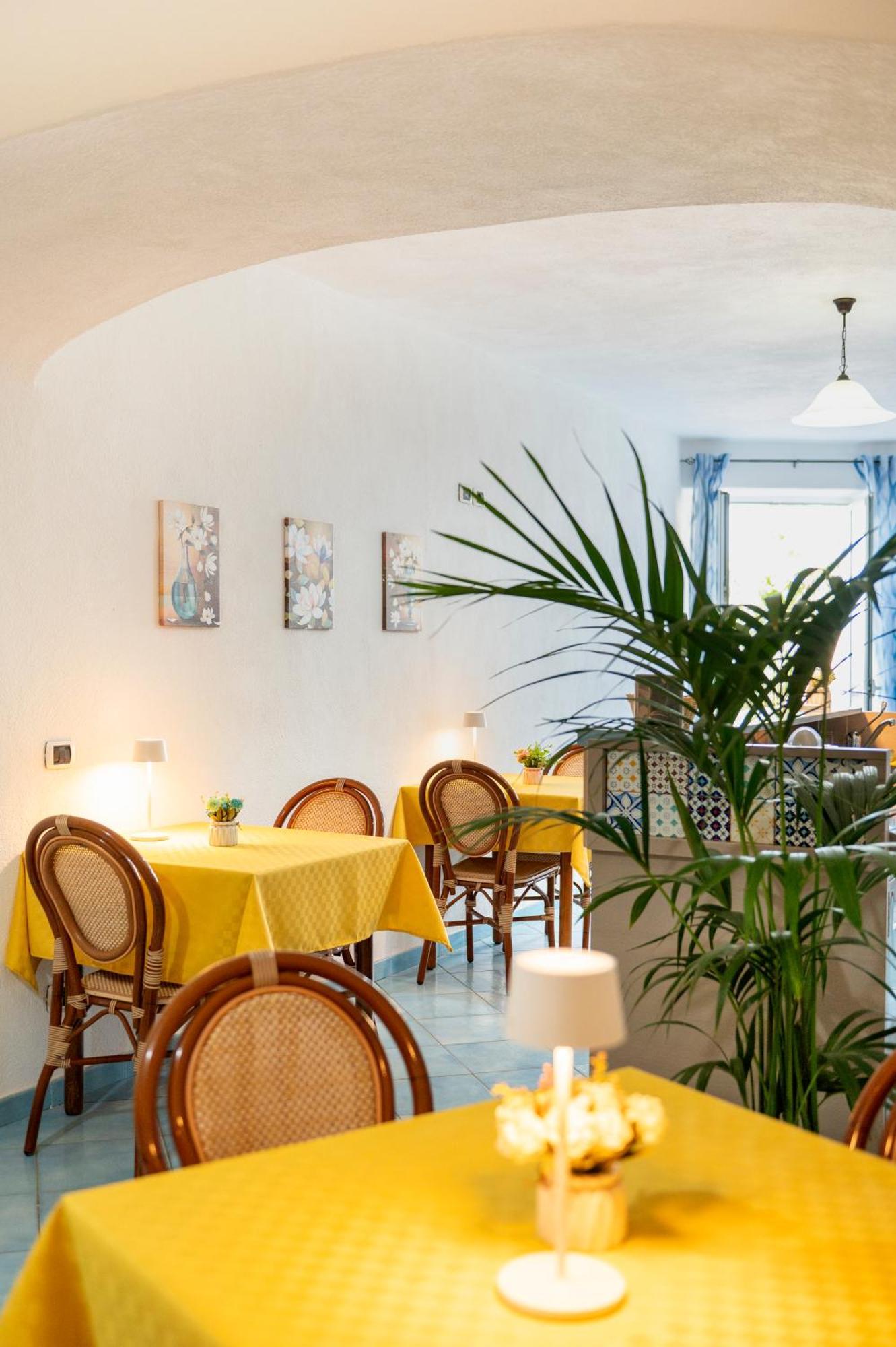Poggio Del Sole Hotel Forio di Ischia Buitenkant foto